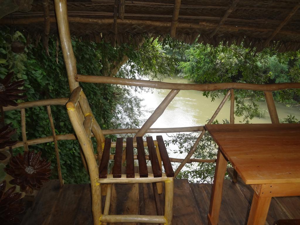 Kumbuk Tree House Villa Tissamaharama Room photo