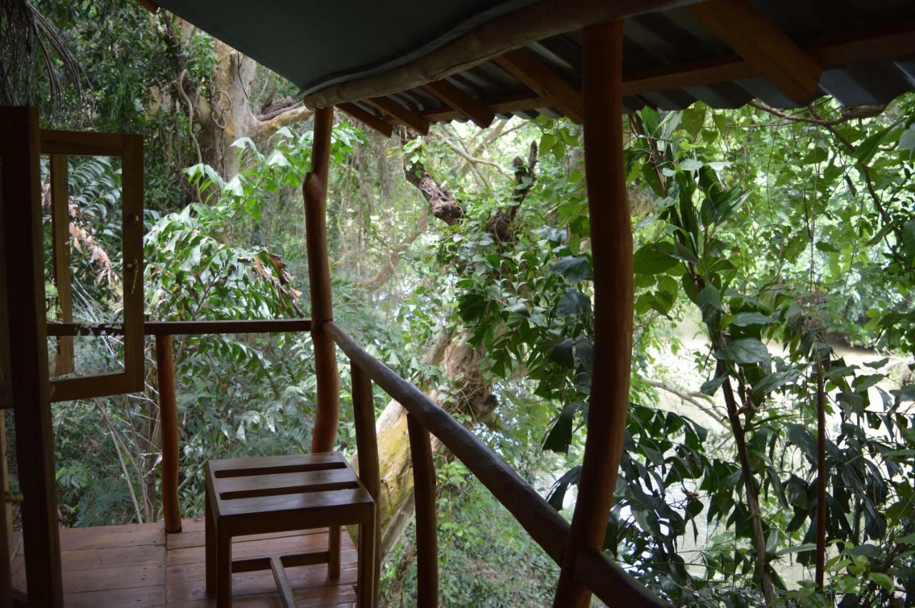 Kumbuk Tree House Villa Tissamaharama Exterior photo